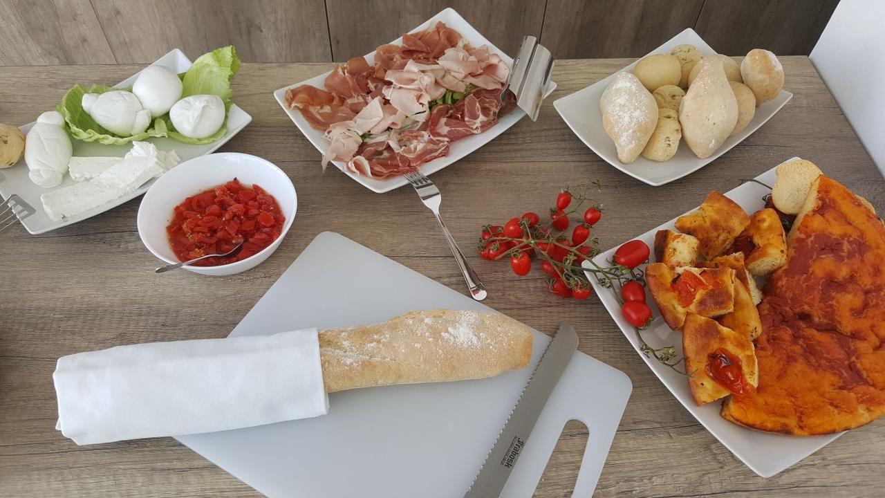Le Stanze Di Meli Bed & Breakfast Palagianello Eksteriør bilde